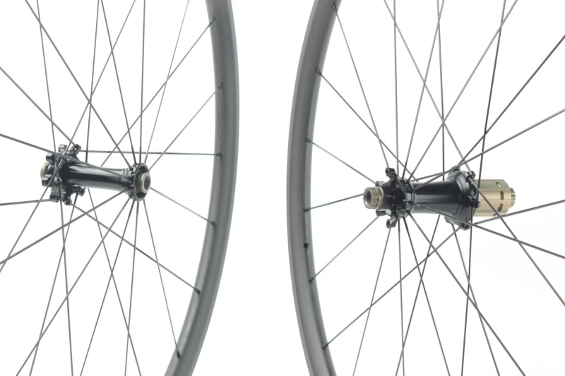 Kaze Disc 28mm(wide) Extralite Cyber SPD3 built tubeless wheel set 24H/24H