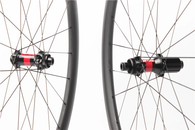 Kaze Disc 28mm(wide) DT Swiss 240 EXP built tubeless wheel set