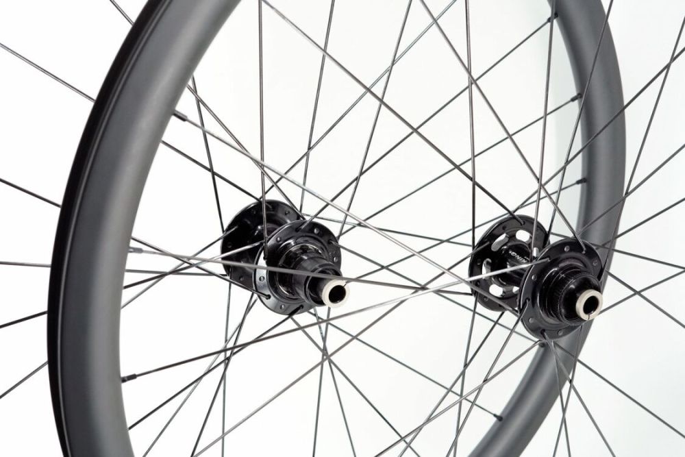 Feder 26mm(wide) Chris King R45 built tubeless wheel set 24H/24H