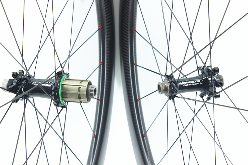 Gravel Wheelset built with Extralite Cyber SPD3 DISC