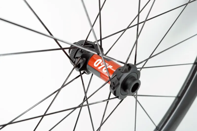 REVO Road Disc wheels Interwave Finish with DT Swiss 240exp SP