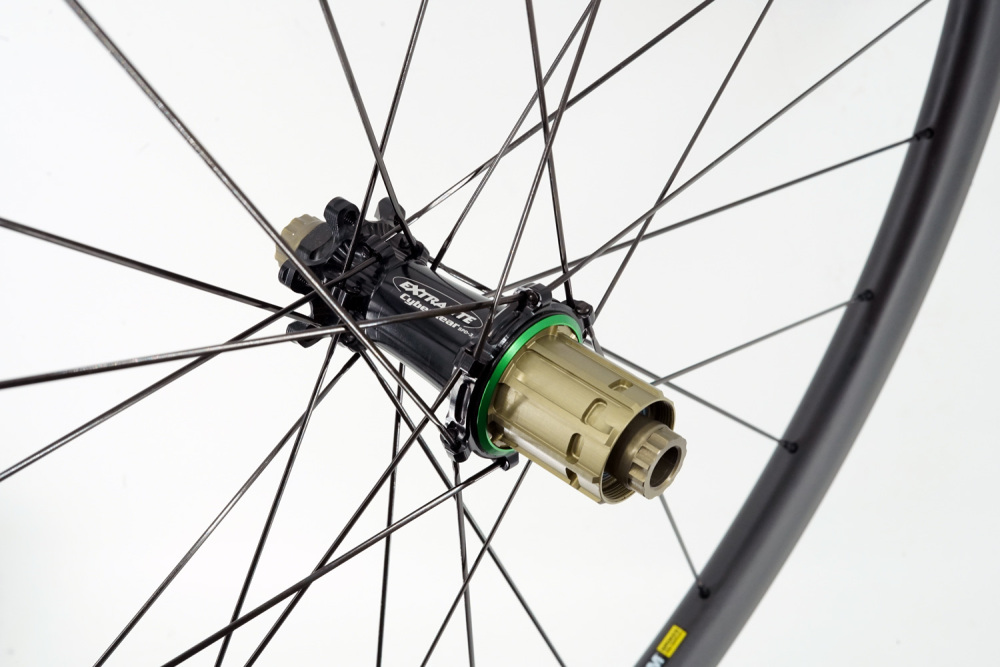 Hyper Disc 26mm(wide) Extralite Cyber SPD3 built tubeless wheel set 24H/24H