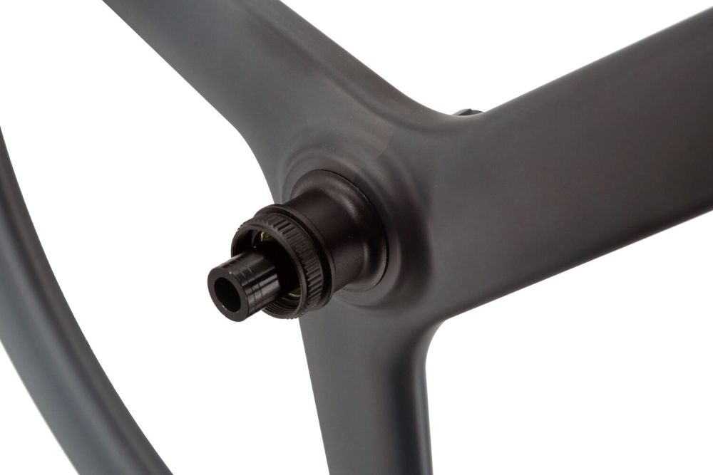 NEW 28mm Wide 3-Spoke Clincher & Tubeless Wheel