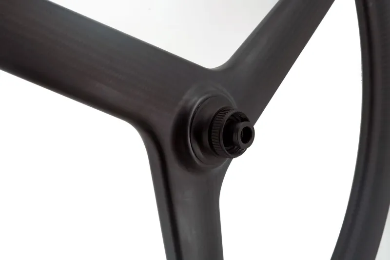 NEW 28mm Wide 3-Spoke Clincher & Tubeless Wheel