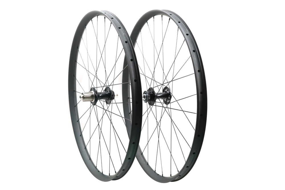 29er Ultralight MTB White Industry boost hub Built wheelset