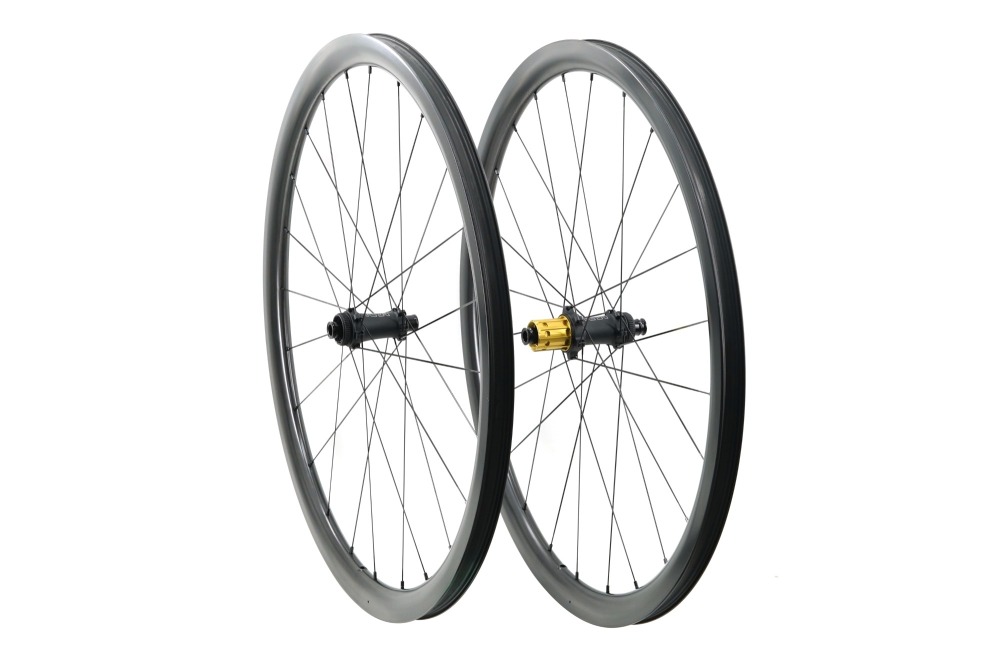 2025 New arrival Hyper disc 30mm(wide) and 28mm (Wide) built with Non Plus Component road disc wheel set 24H/24H