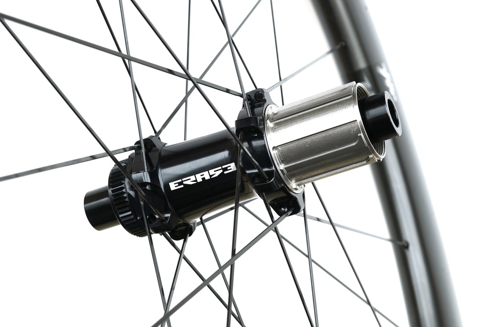 2025 New arrival Hyper disc 30mm(wide) built with ERASE road disc wheel set 24H/24H