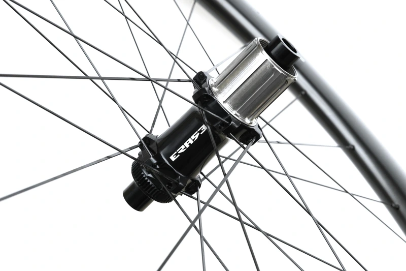 2025 New arrival Hyper disc 30mm(wide) built with ERASE road disc wheel set 24H/24H