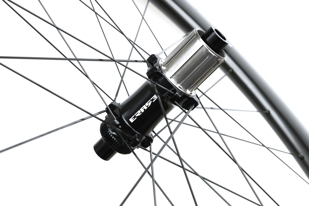 2025 New arrival Hyper disc 30mm(wide) built with ERASE road disc wheel set 24H/24H