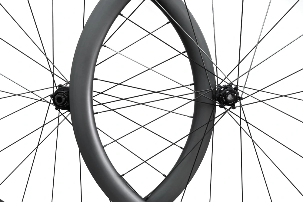 Ti Racing Wheels Hyper Disc 30mm(wide) Carbon ti built tubeless wheel set 24H/24H
