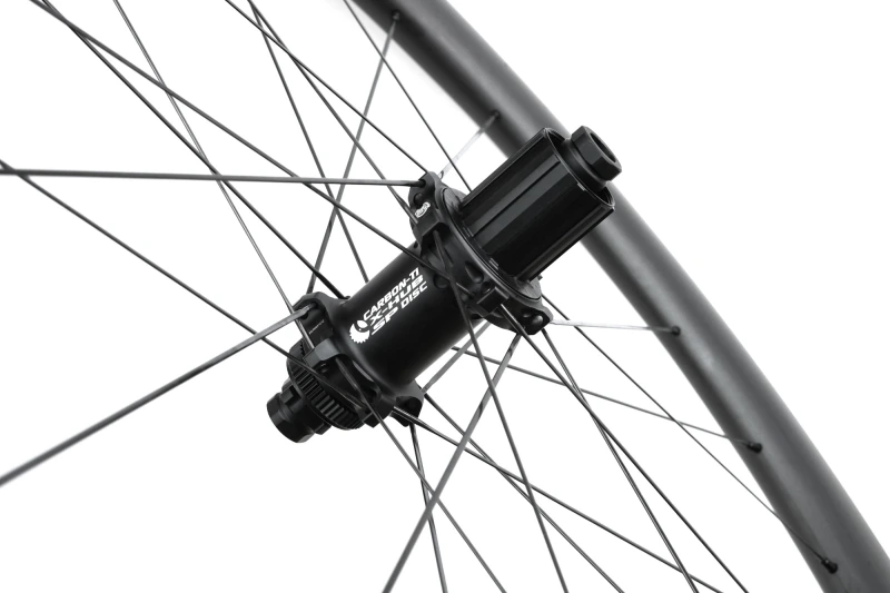 2025 New arrival Hyper disc 30mm(wide) built with Carbon ti road disc wheel set 24H/24H