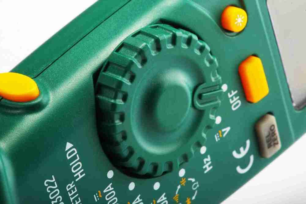 03022 SATA AC/DC Clamp Multimeter
