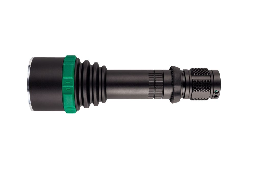 90748 SATA Long Throw Rechargeable Flashlight 555LM