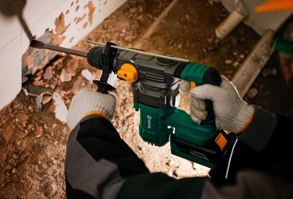 51131 SATA 18V Li-Ion Brushless Hammer 26MM（2x4.0Ah）