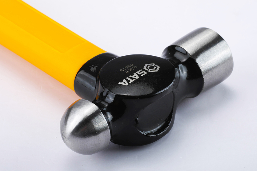 05615 SATA Fiberglass Handle Ball Pein Hammer 0.5 LBS.