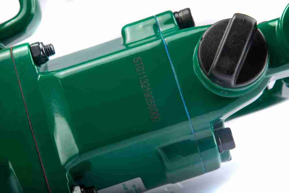 01132S SATA 1" Air Impact Wrench (2" Anvil)