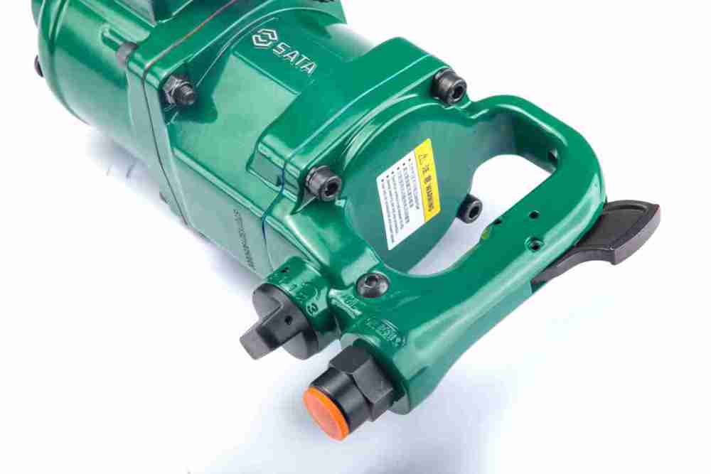 01132S SATA 1" Air Impact Wrench (2" Anvil)