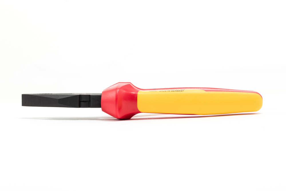 72626 SATA G Series VDE Insulated Combination Pliers 7"