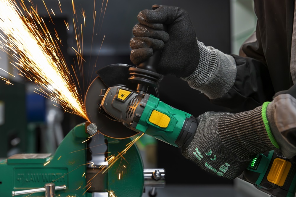 151090E SATA 20V Li-Ion Brushless Angle Grinder 5" (Tool only)