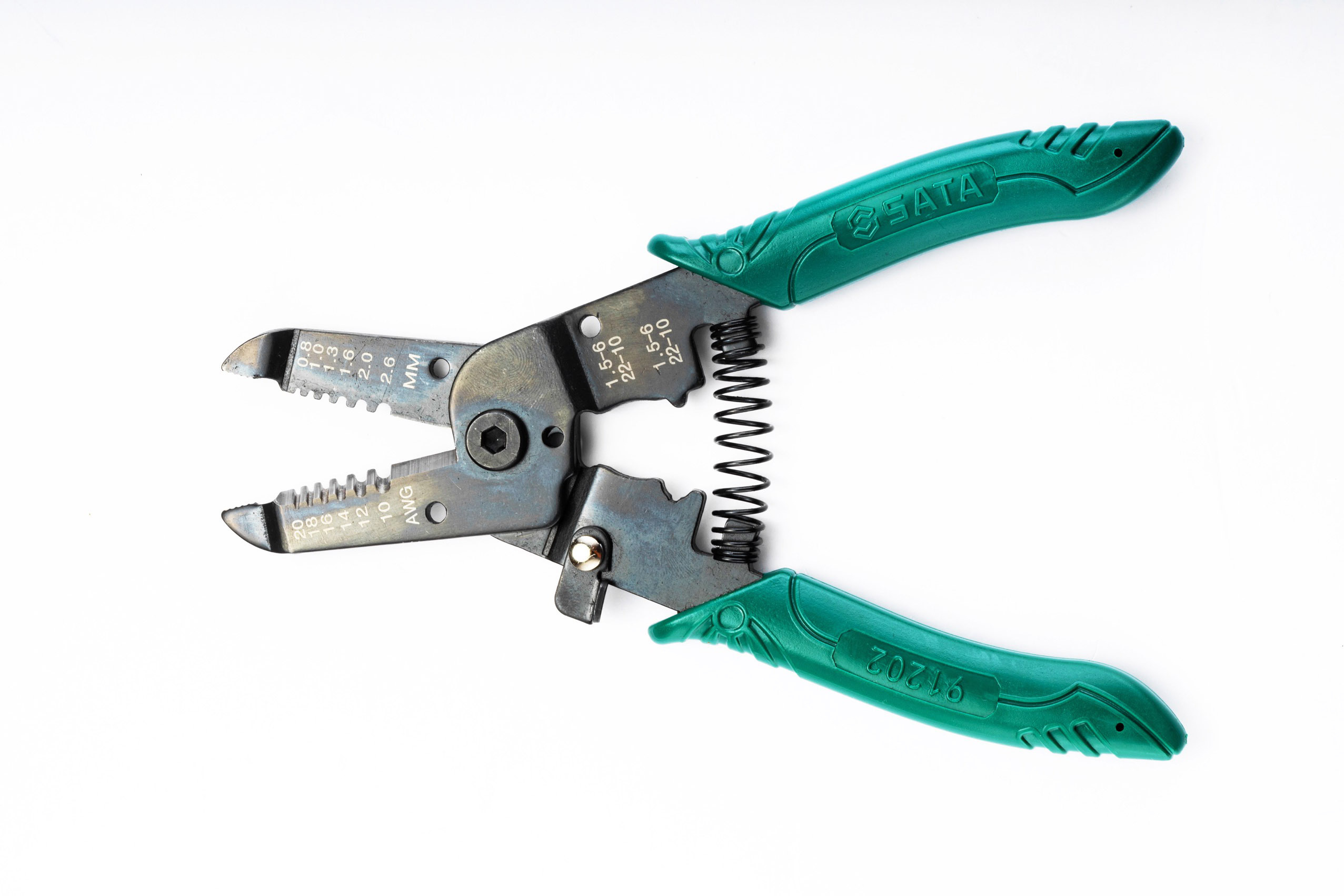91202 SATA Wire Stripper with Cutter 7"