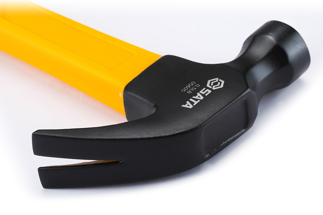 05605 SATA Fiberglass Handle Claw Hammer 0.5 LBS.