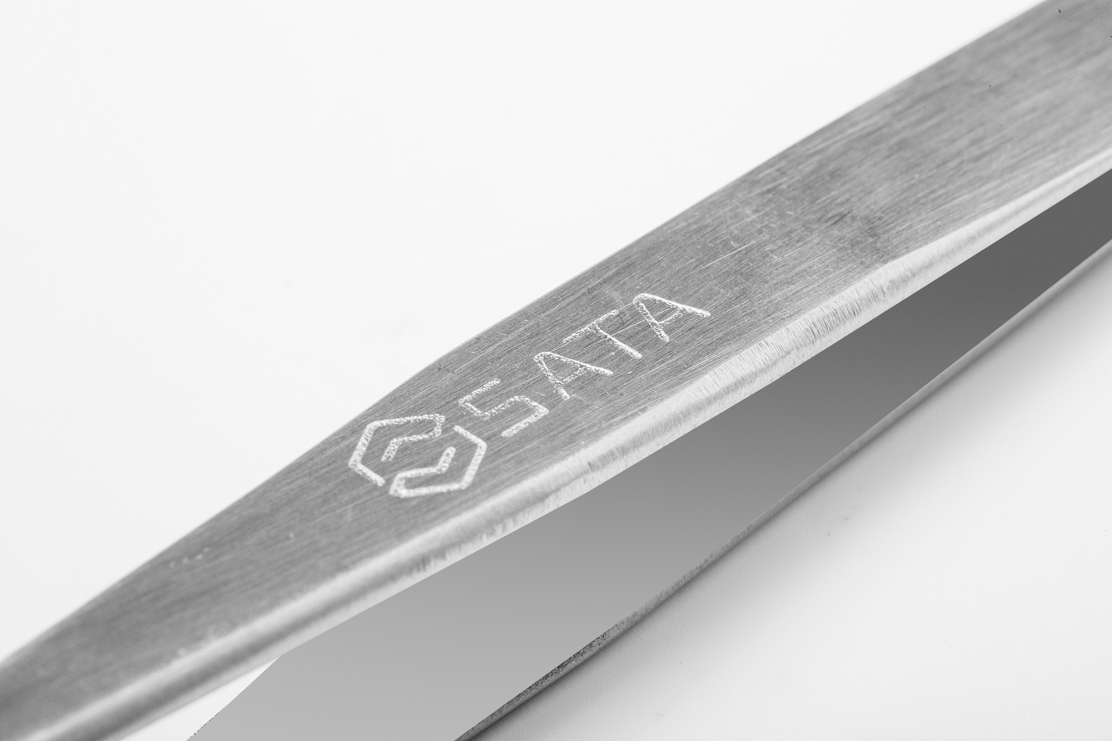 03101 SATA Fine Pointed Tips Tweezers 125MM