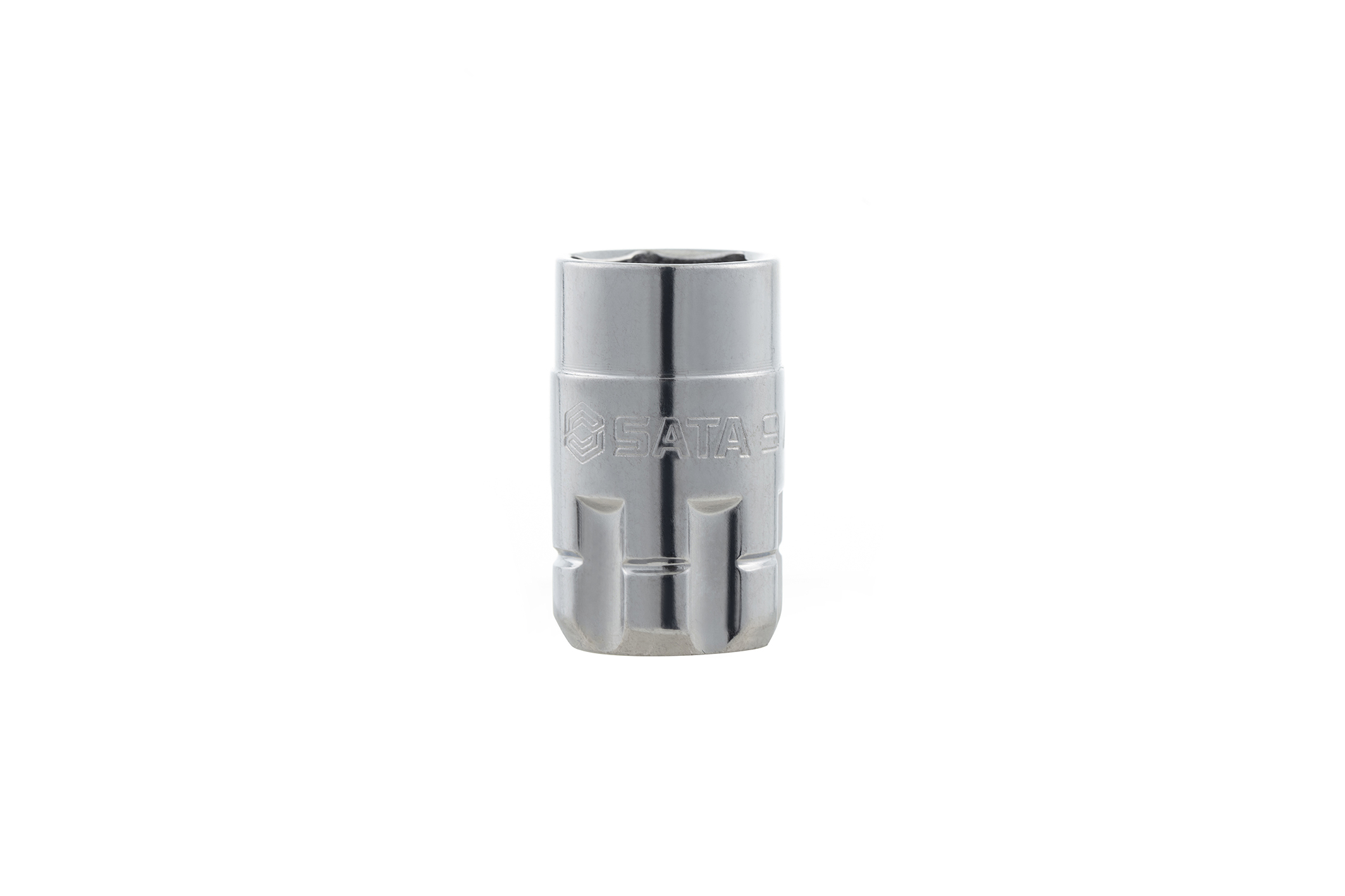 19126 SATA 20MM Dr. Pass-thru Socket 11/16"