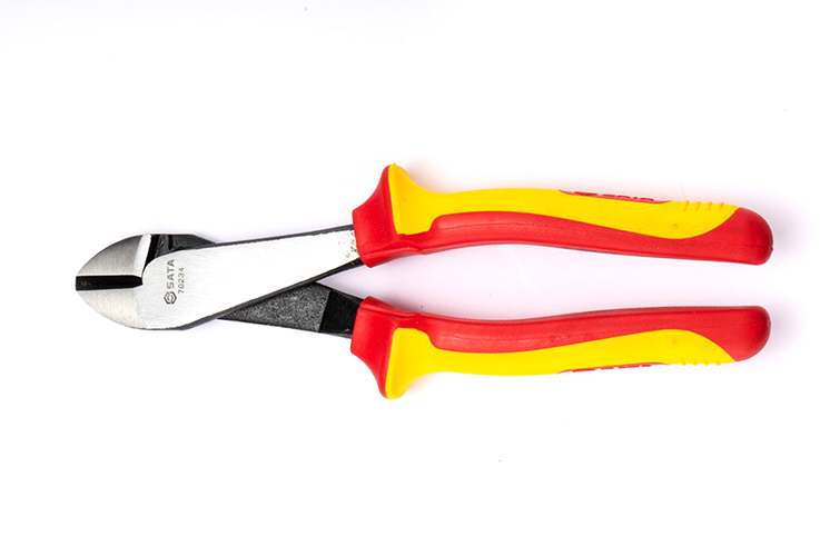 70234 SATA Insulated Diagonal Plier 8"