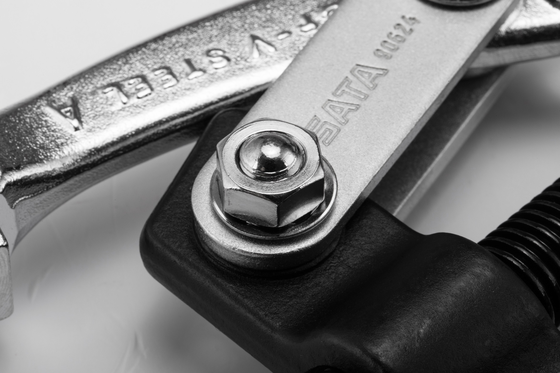 90628 SATA 2-jaw Reversible Puller 8"