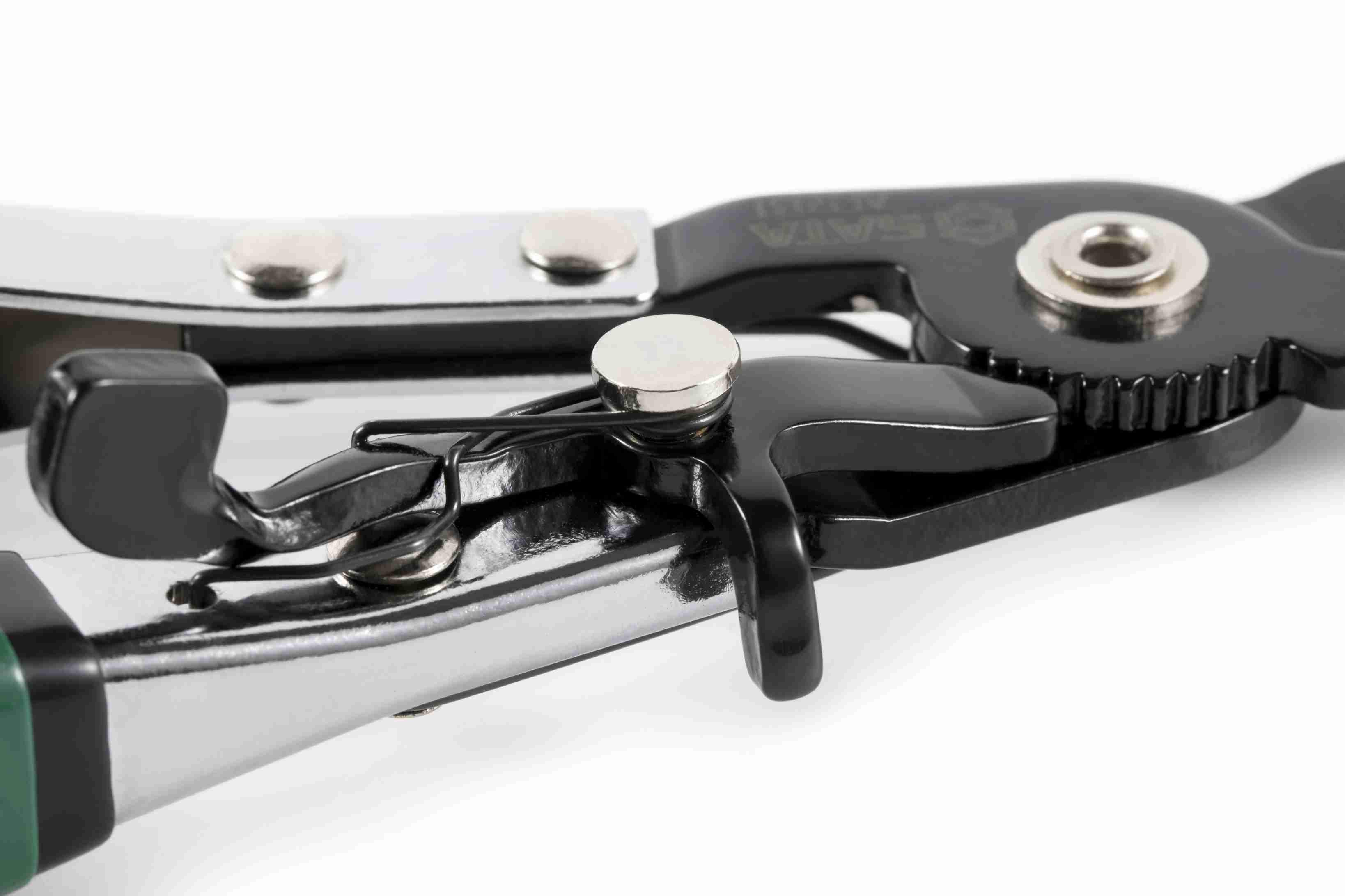 AE5931 SATA Swivel Jaw Hose Clamp Pliers