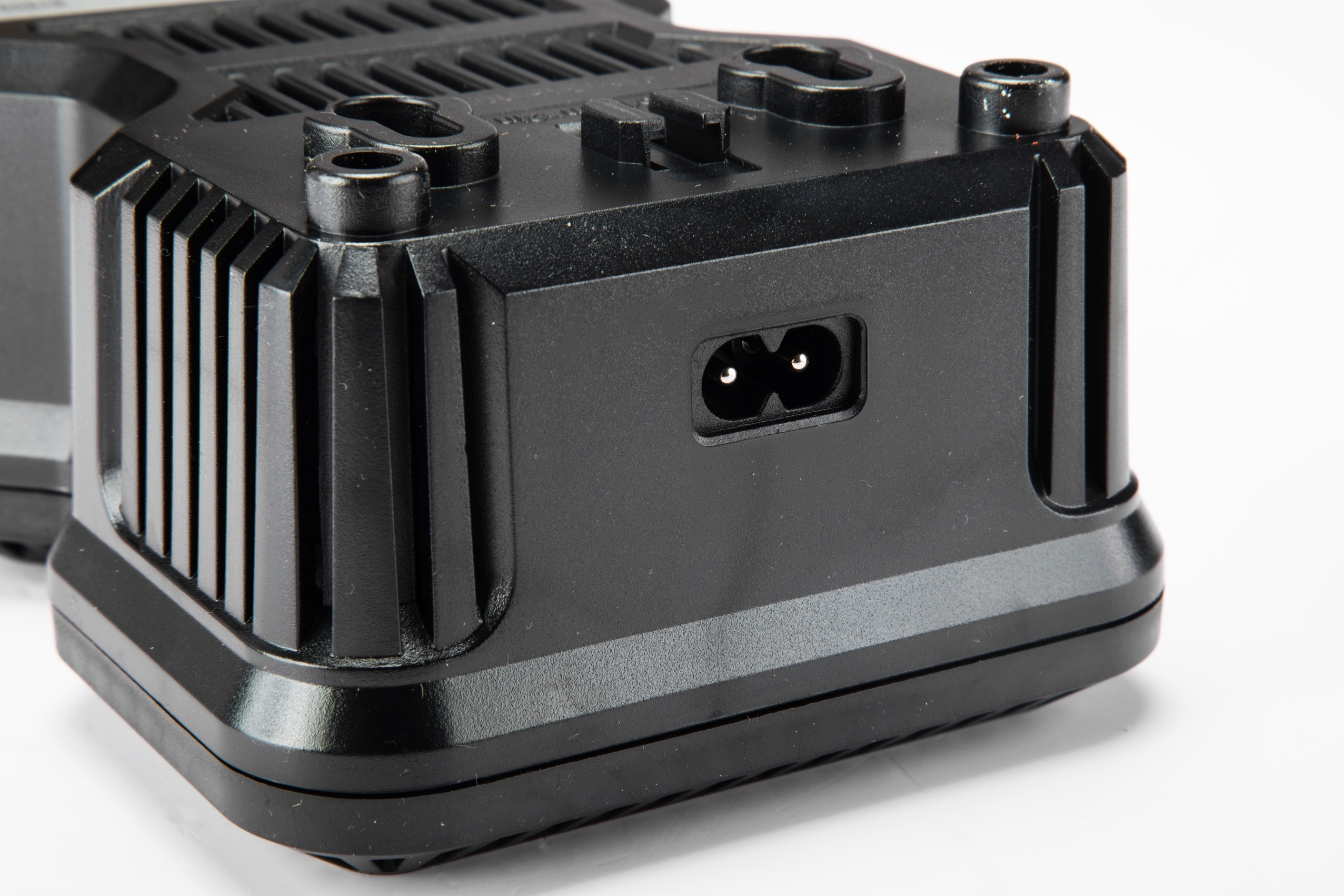 51505 SATA J Series12-18V Li-ion Battery Pack Charger