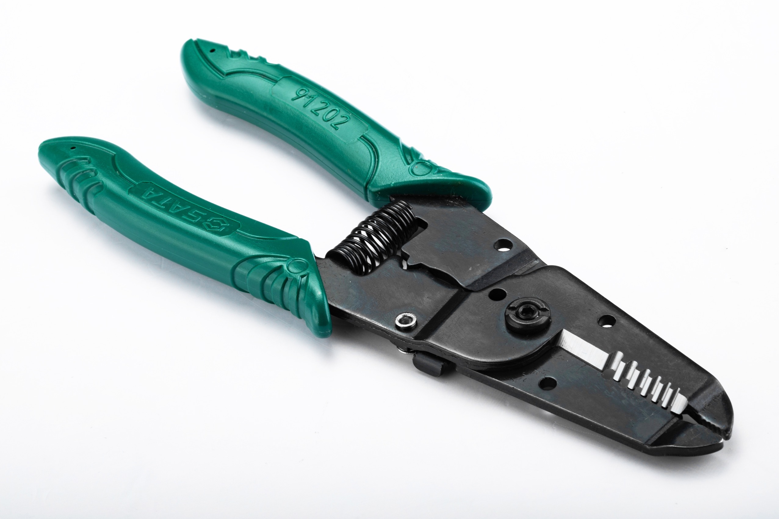 91201 SATA Wire Stripper with Cutter 6"