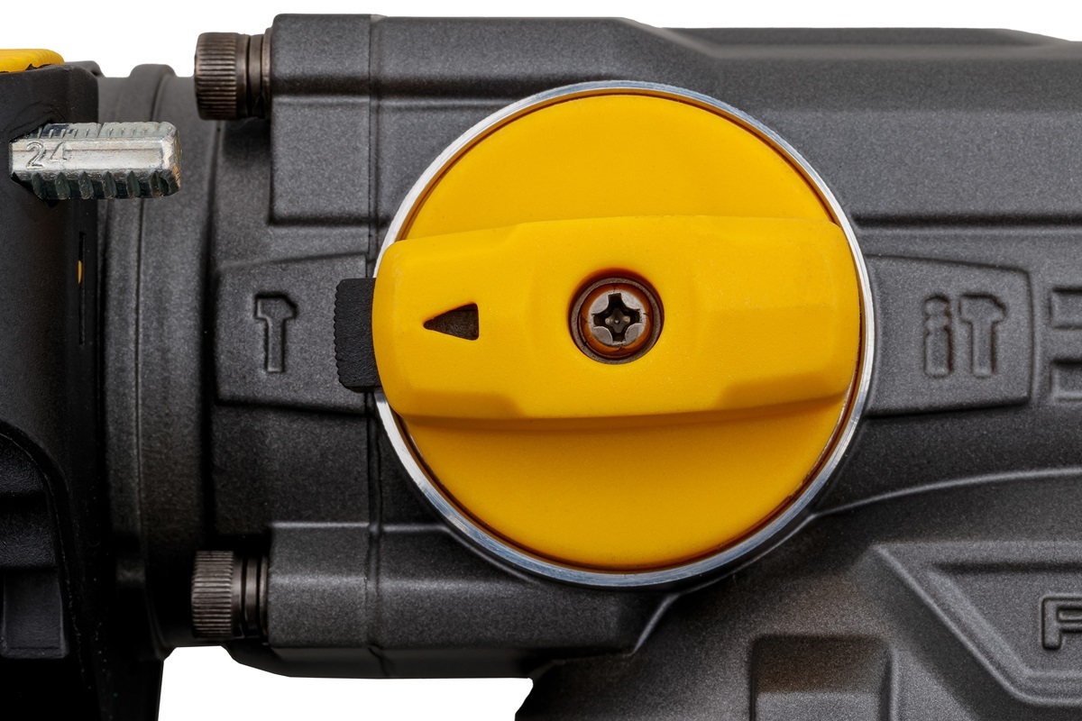 51133 SATA 18V Li-Ion Brushless Hammer 28MM（2x4.0Ah）