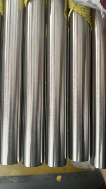 قضيب دائري من الفولاذ المقاوم للصدأ