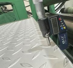 Tấm Thép Không Gỉ Có Vân Anti-trượt