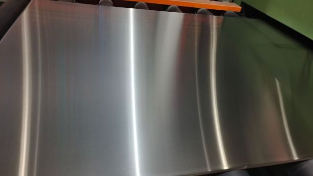 Tôle laminée à froid en acier inoxydable