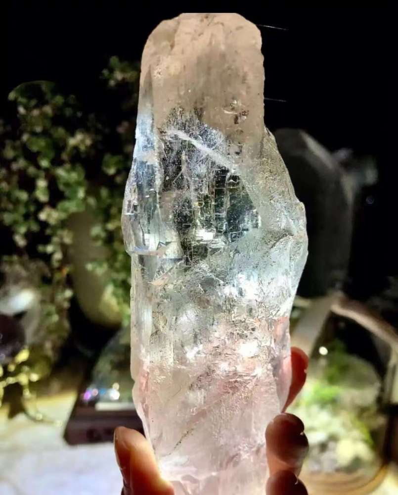 Crystal and Stone sculpture ornaments Pick on Live