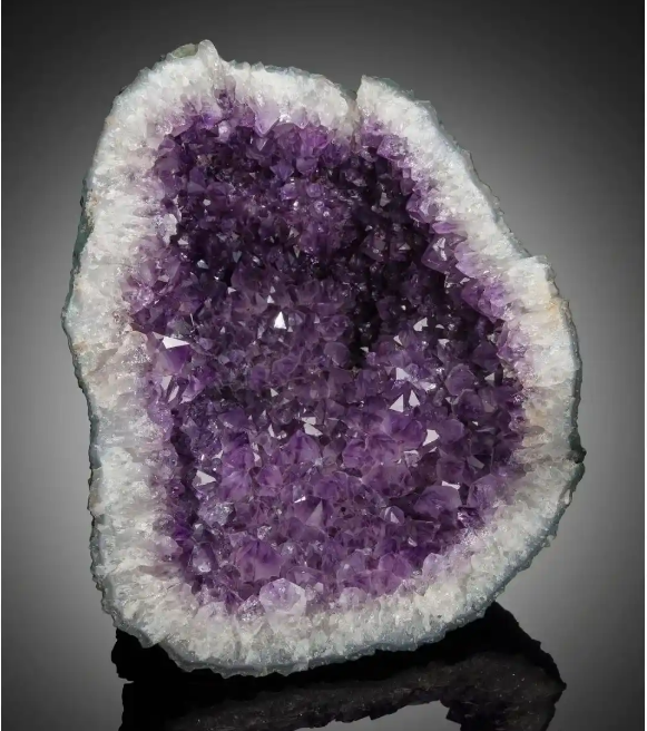 Crystal and Stone sculpture ornaments Pick on Live