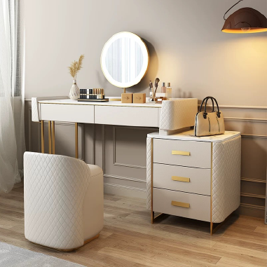 Exquisite Quilted Luxe Makeup Desk MEELOW - Gilded Storage Vanity