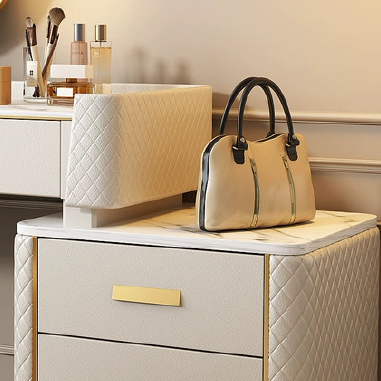 Exquisite Quilted Luxe Makeup Desk MEELOW - Gilded Storage Vanity