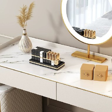 Exquisite Quilted Luxe Makeup Desk MEELOW - Gilded Storage Vanity