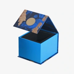 Custom Luxury Candle Boxes