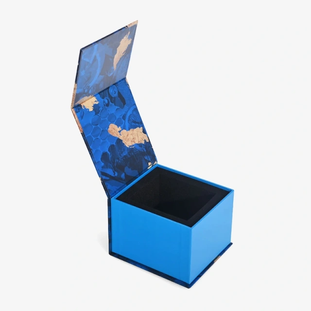 Custom Luxury Candle Boxes