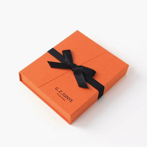 Necklace Packaging