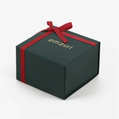 Luxury Beauty Foldable Gift Box