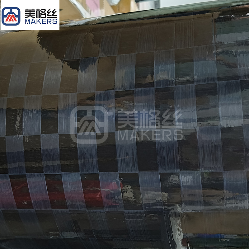 24K东丽纱T700S 165克，40×20mm，长方形展宽预浸布