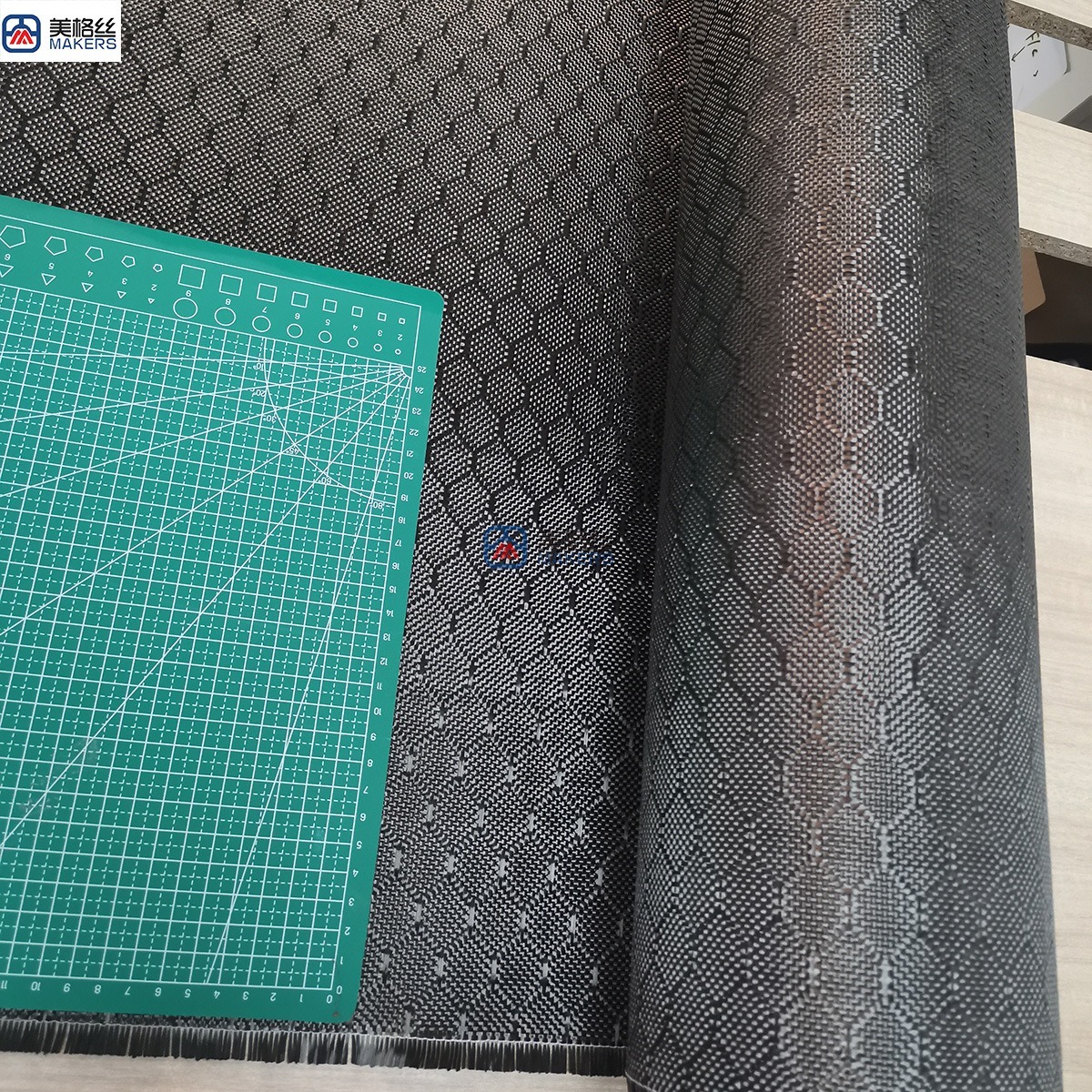 3K 240克 六角形提花足球纹碳纤维布