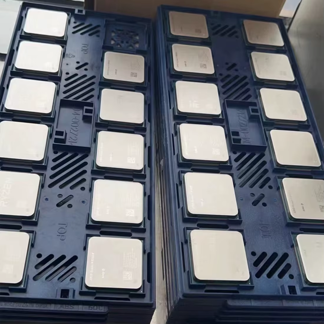 Wholesale price AMD Ryzen 5 5600G PROCESSOR 12 Threads Bulk CPU 65W AM4 Interface Boxed AMD AM4 for Socket Gaming Motherboard NEW Desktop CN;GUA