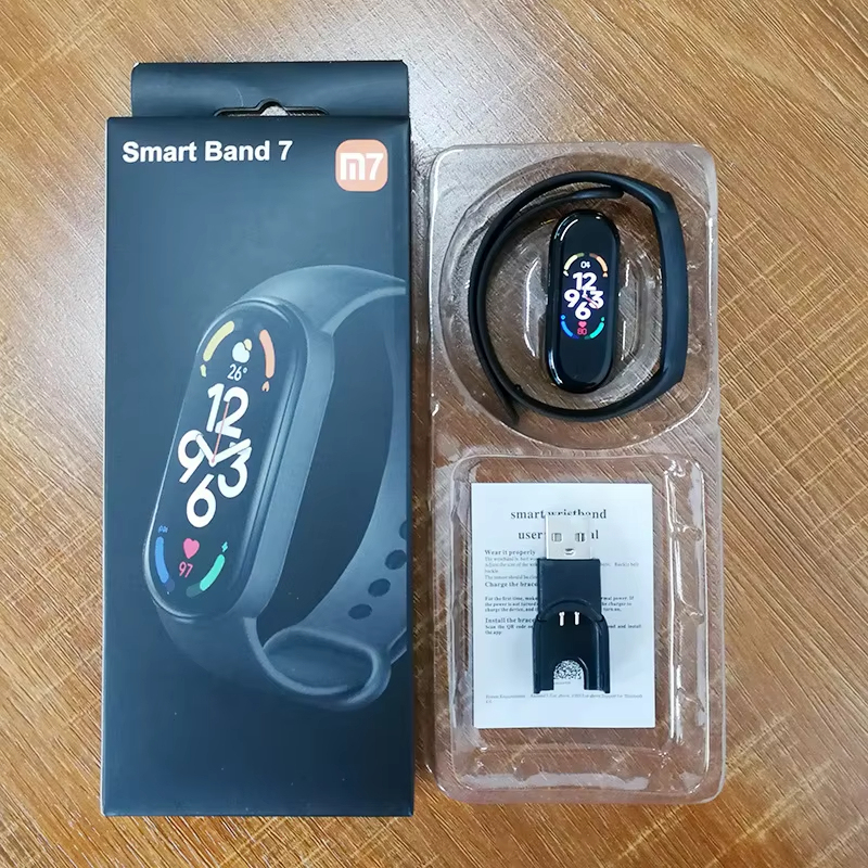 M7 สมาร์ทวอท์ชผู้ชายผู้หญิงฟิตเนส Tracker นาฬิกา Heart Rate เครื่องวัดความดันโลหิต Smartwatch กีฬานาฬิกากันน้ําสมาร์ท