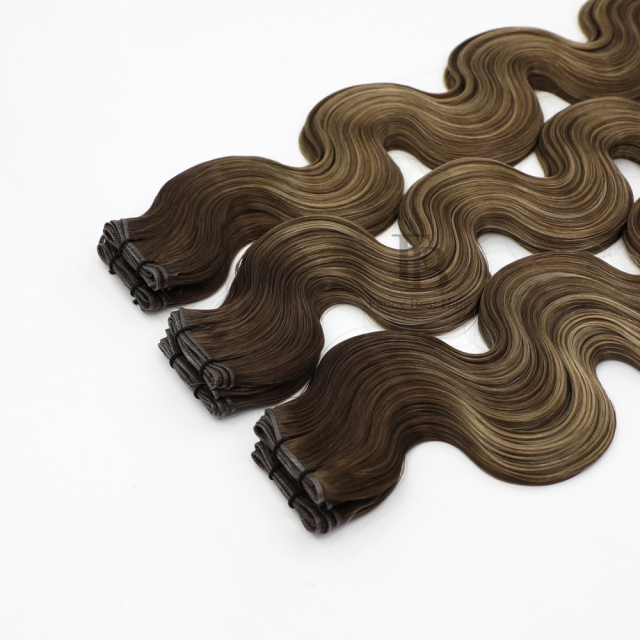 #T4-P4/18  - Genius Weft - Body Wave